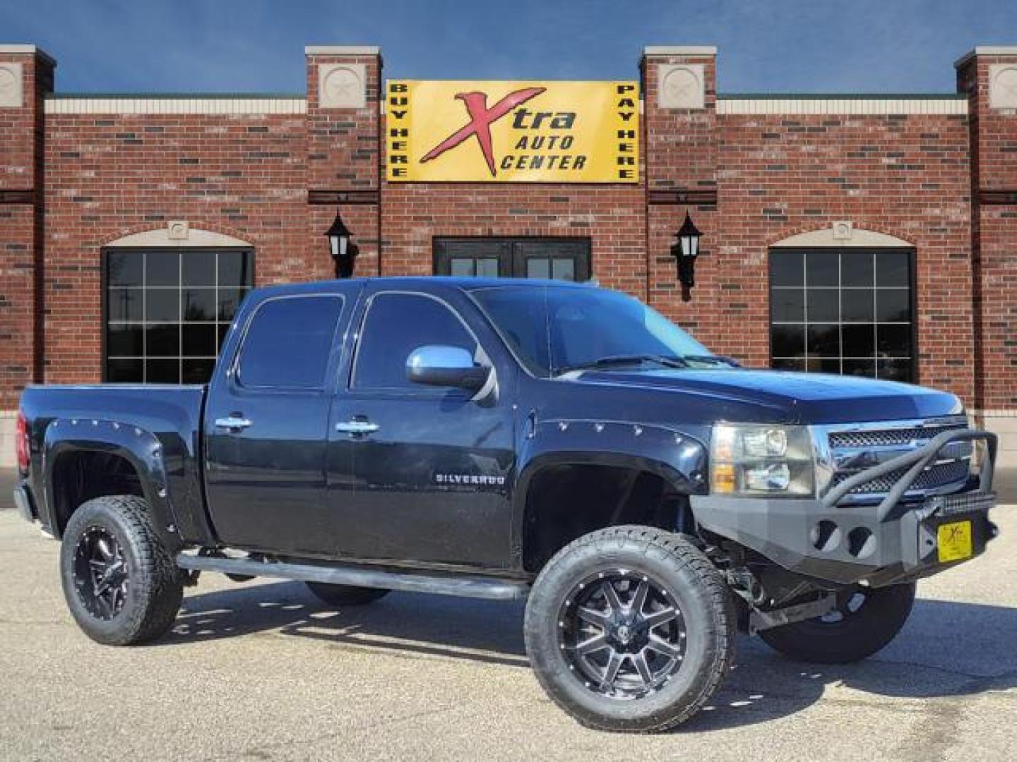 2013 Black Chevrolet Silverado 1500 LT (3GCPKSE27DG) with an 6.2L Vortec 6.2L Flex Fuel V8 Sequential-Port F.I. engine, 6-Speed Shiftable Automatic transmission, located at 1401 N. Hobart, Pampa, TX, 79065, (806) 665-9872, 35.549953, -100.975098 - Photo#0