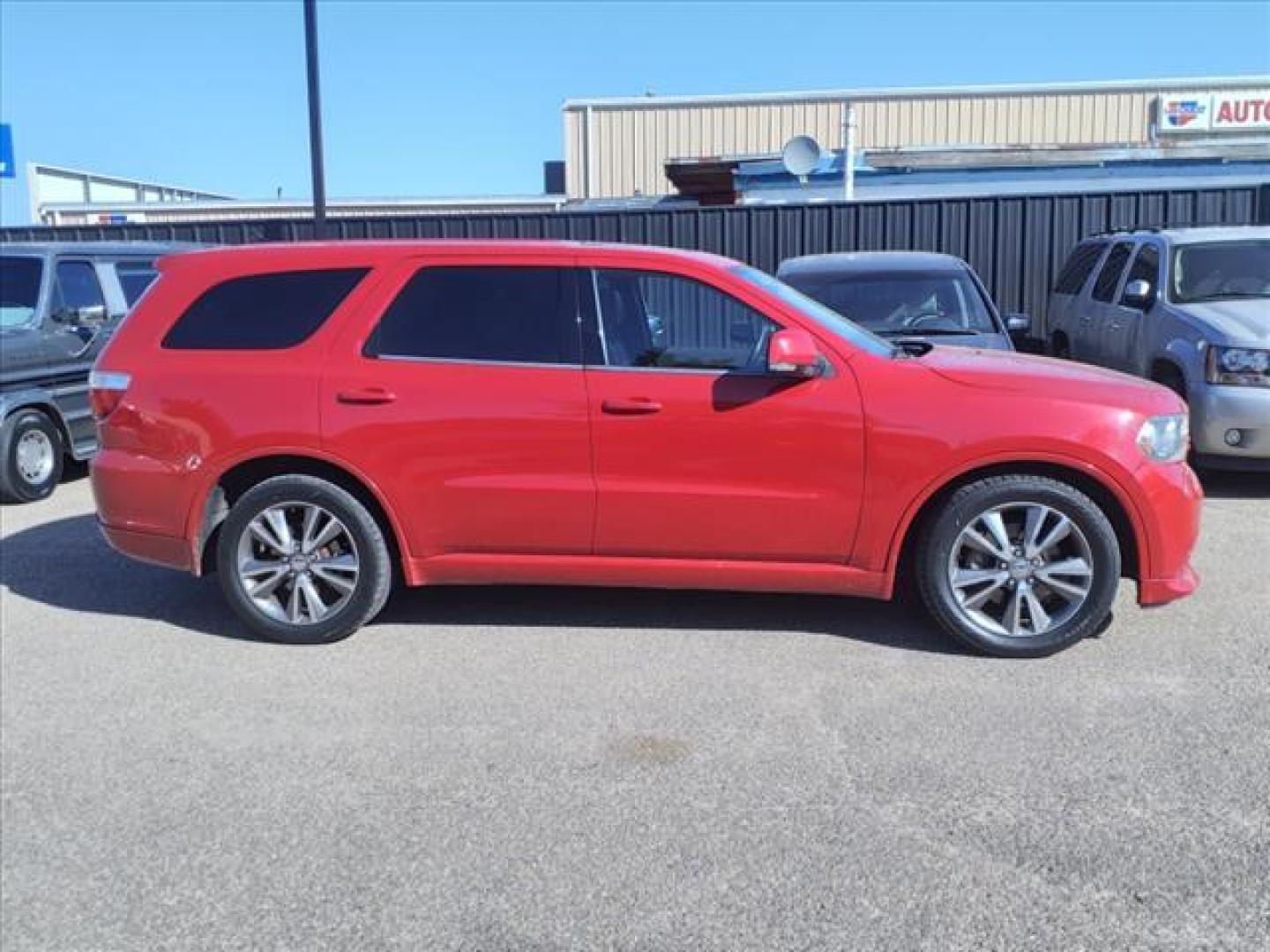 2013 Redline 2 Pearl Coat Dodge Durango R/T (1C4SDJCT5DC) with an 5.7L HEMI 5.7L V8 390hp 407ft. lbs. Sequential Multiport Fuel Injection engine, 6-Speed Automatic transmission, located at 1401 N. Hobart, Pampa, TX, 79065, (806) 665-9872, 35.549953, -100.975098 - Photo#2