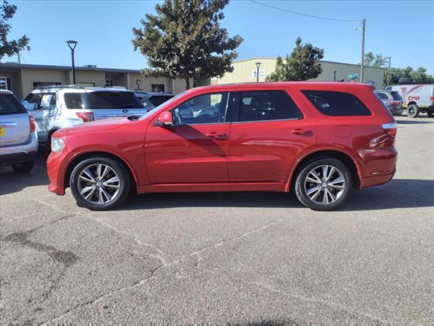 2013 Redline 2 Pearl Coat Dodge Durango R/T (1C4SDJCT5DC) with an 5.7L HEMI 5.7L V8 390hp 407ft. lbs. Sequential Multiport Fuel Injection engine, 6-Speed Automatic transmission, located at 1401 N. Hobart, Pampa, TX, 79065, (806) 665-9872, 35.549953, -100.975098 - Photo#4