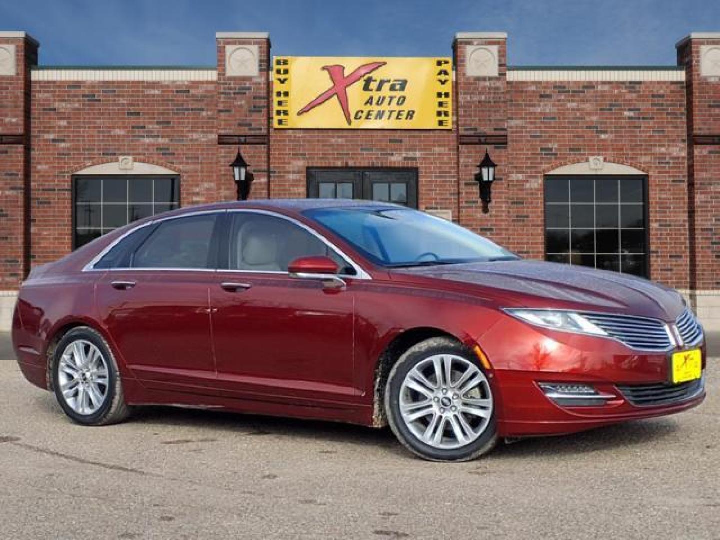 2014 Sunset Metallic D7 Lincoln MKZ Base (3LN6L2GK5ER) with an 3.7L 3.7L V6 300hp 277ft. lbs. Sequential Multiport Fuel Injection engine, 6-Speed Shiftable Automatic transmission, located at 1401 N. Hobart, Pampa, TX, 79065, (806) 665-9872, 35.549953, -100.975098 - Photo#0