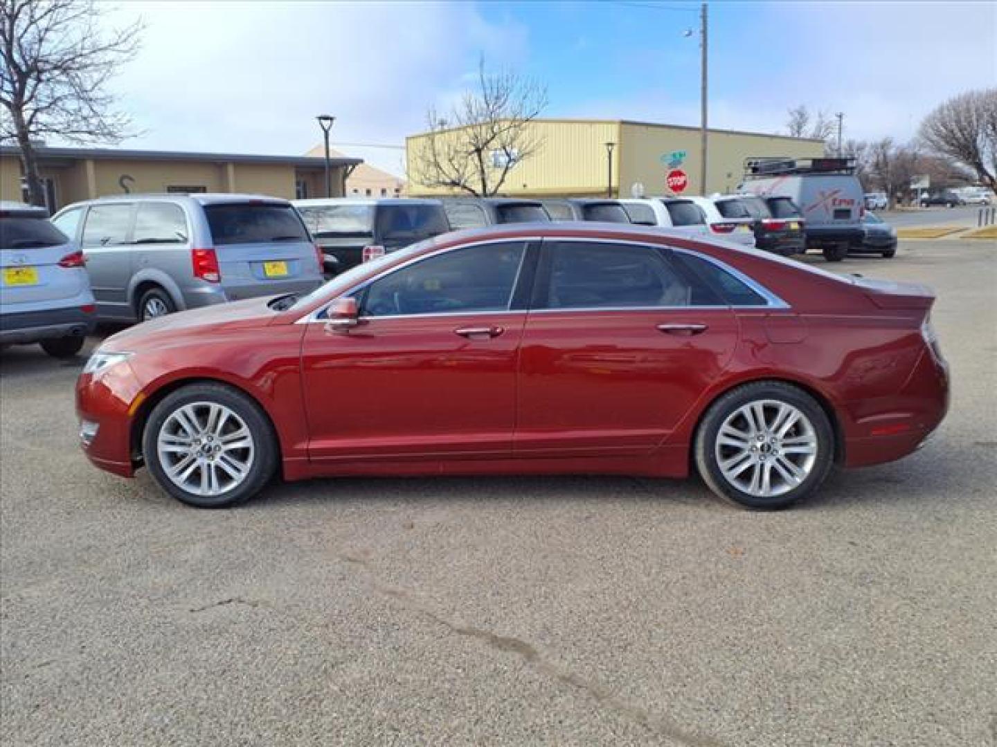 2014 Sunset Metallic D7 Lincoln MKZ Base (3LN6L2GK5ER) with an 3.7L 3.7L V6 300hp 277ft. lbs. Sequential Multiport Fuel Injection engine, 6-Speed Shiftable Automatic transmission, located at 1401 N. Hobart, Pampa, TX, 79065, (806) 665-9872, 35.549953, -100.975098 - Photo#4