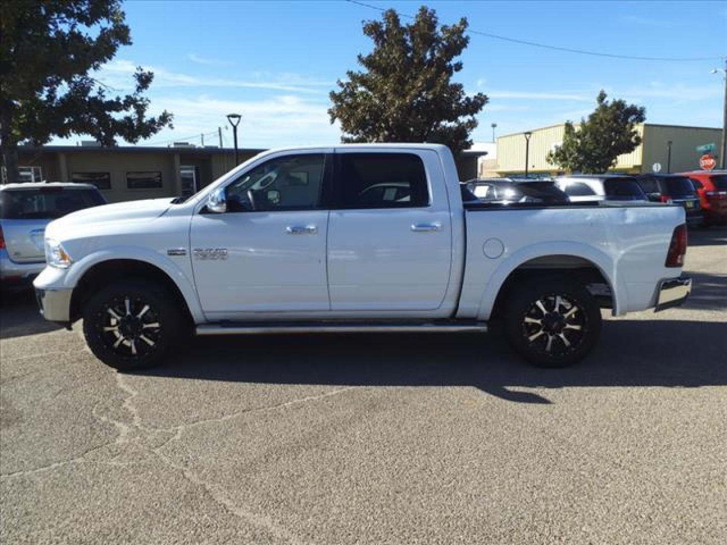 2013 White RAM 1500 Laramie (1C6RR7NT6DS) with an 5.7L HEMI 5.7L V8 395hp 407ft. lbs. Sequential Multiport Fuel Injection engine, 8-Speed Shiftable Automatic transmission, located at 1401 N. Hobart, Pampa, TX, 79065, (806) 665-9872, 35.549953, -100.975098 - Photo#4